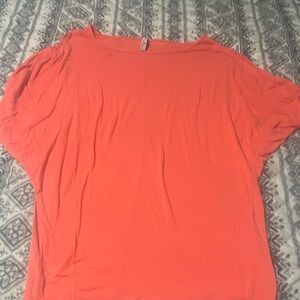 A blouse it’s very in good condition only worn once like new